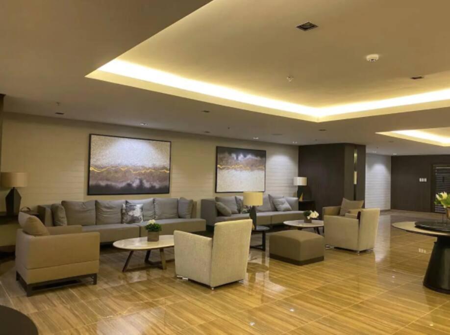 Great View 1 Bedroom Condo In Makati Near Trident Tower Manila Luaran gambar